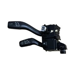 Audi A3 8P Sportback facelift r.v. 2009 levá páčka volantu 8P0953513D