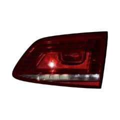 VW Passat B7 kombi r.v. 2013 pravé zadní vnitřní světlo LED 3AF945308E